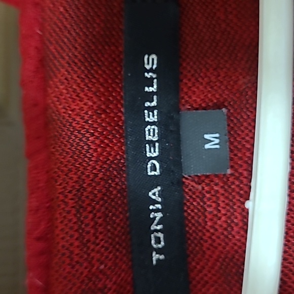 Tonia Debellis red textured heavyweight off center zip hooded jacket - Picture 4 of 7